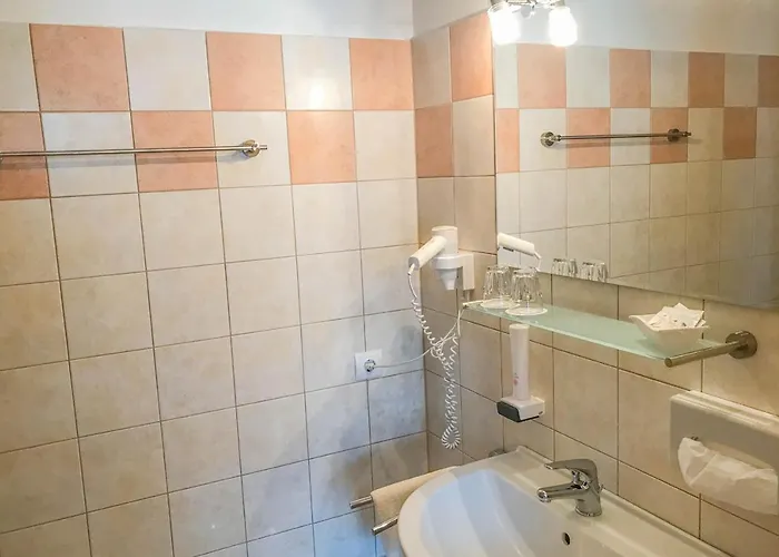 Gasthof-pension Golob Szálloda 3*